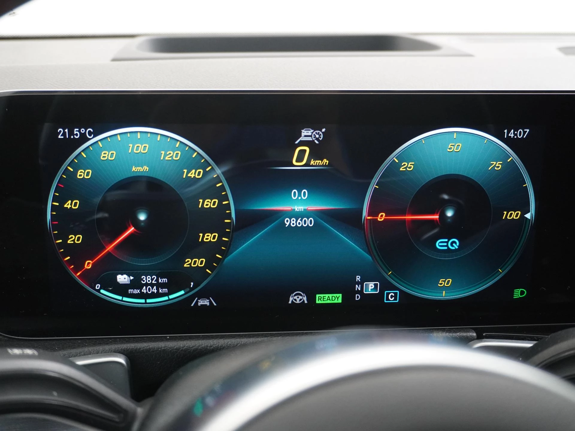 Hoofdafbeelding Mercedes-Benz EQB