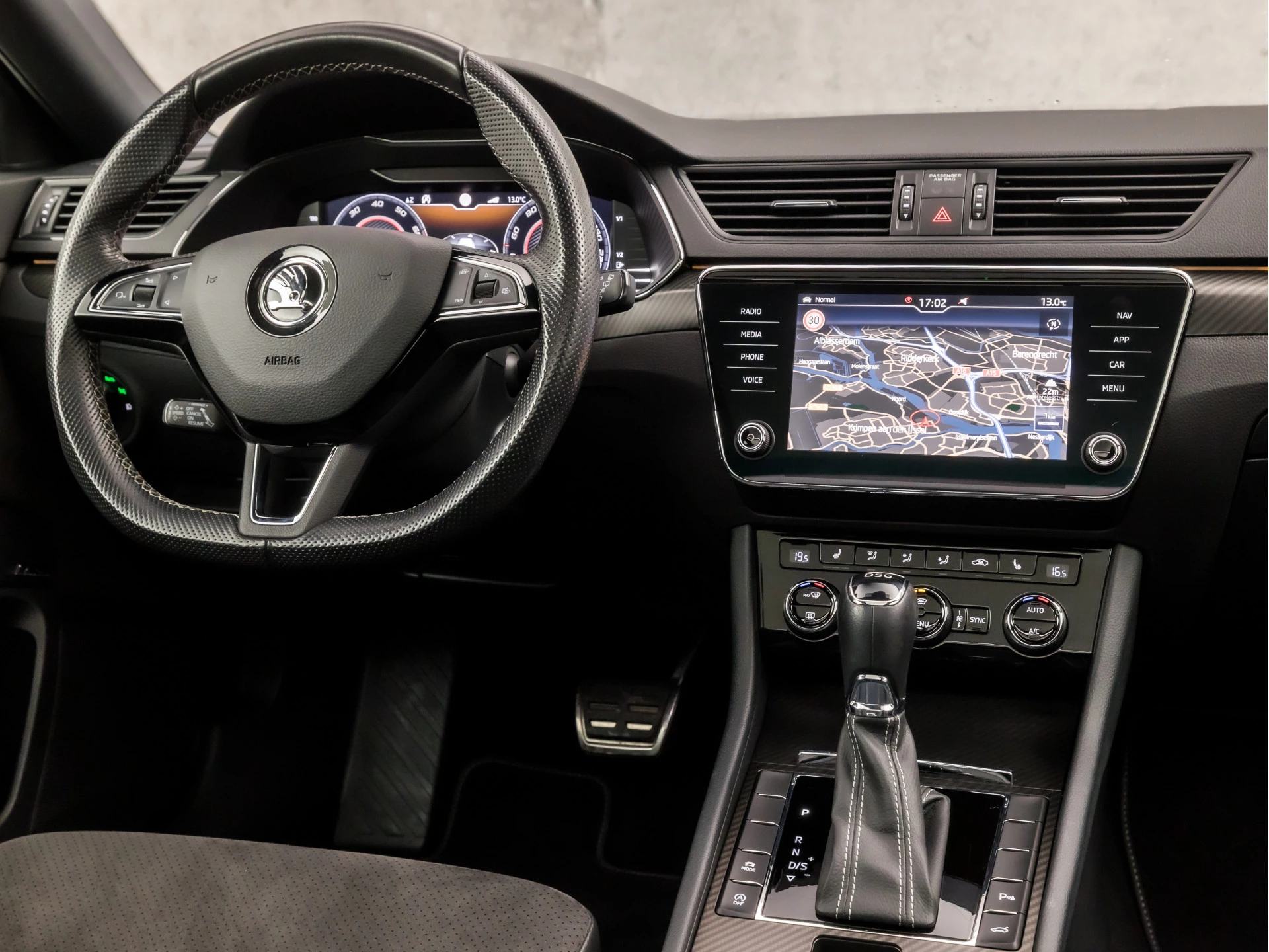 Hoofdafbeelding Škoda Superb