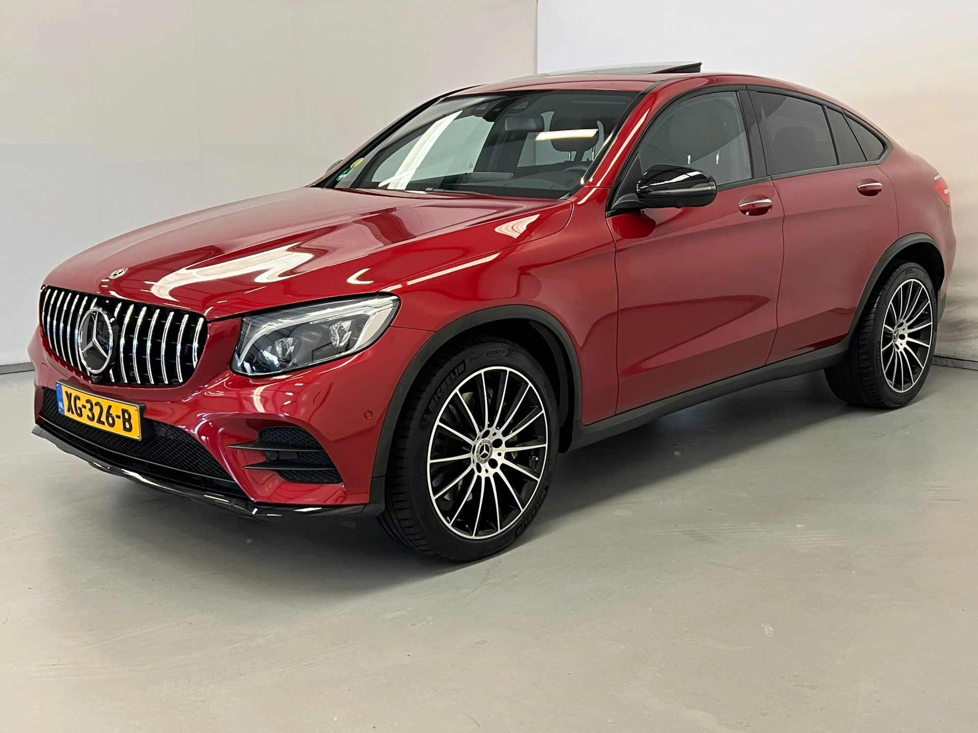 Hoofdafbeelding Mercedes-Benz GLC