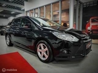 Ford Focus Wagon 1.0 TURBO  PDC VELGEN AIRCO STOELVER. Nw apk nw onderhoud