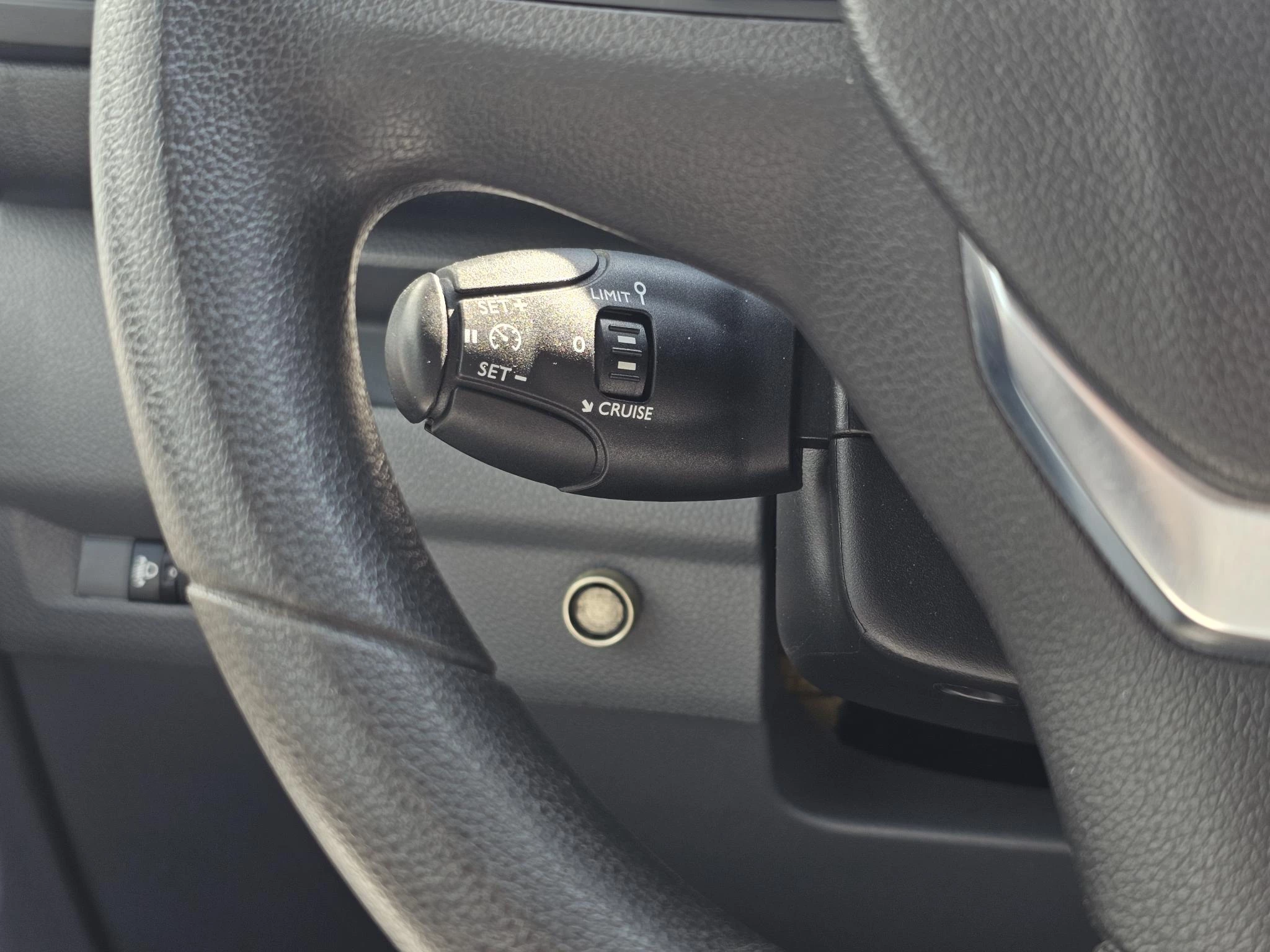 Hoofdafbeelding Peugeot e-Expert