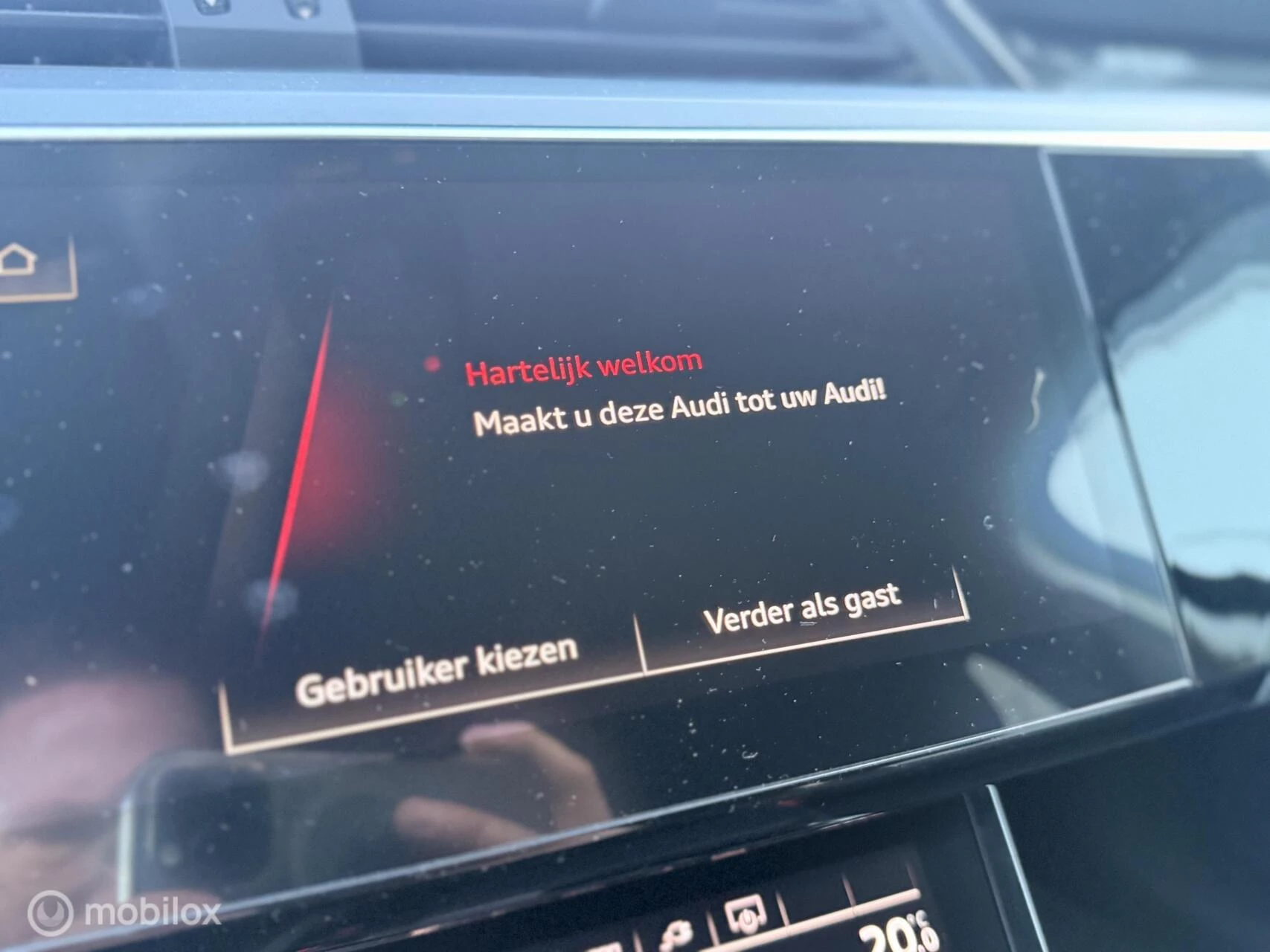 Hoofdafbeelding Audi e-tron