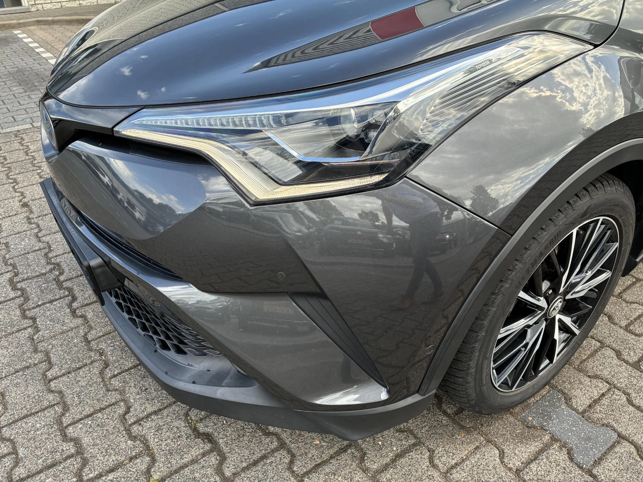 Hoofdafbeelding Toyota C-HR