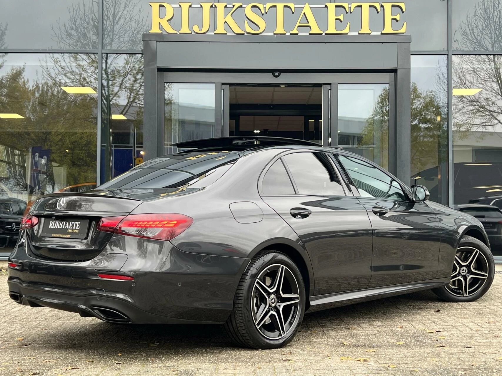 Hoofdafbeelding Mercedes-Benz E-Klasse