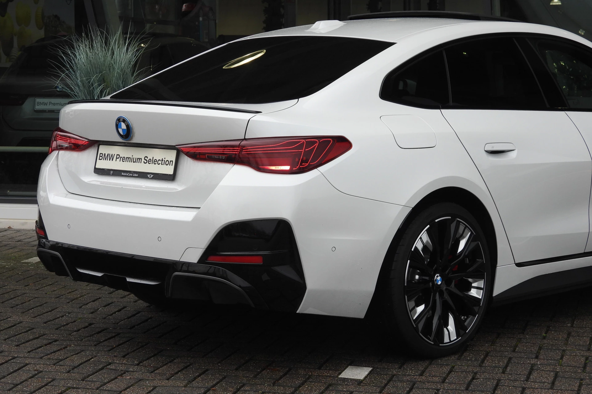 Hoofdafbeelding BMW i4