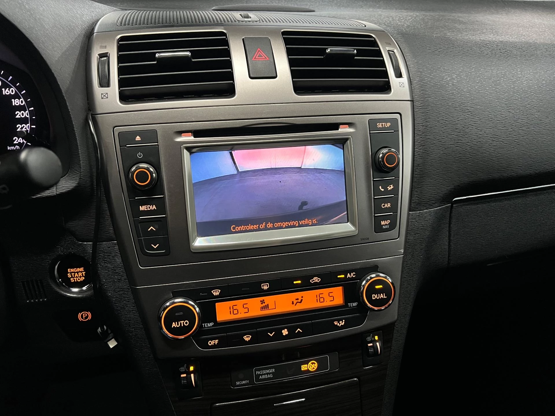 Hoofdafbeelding Toyota Avensis