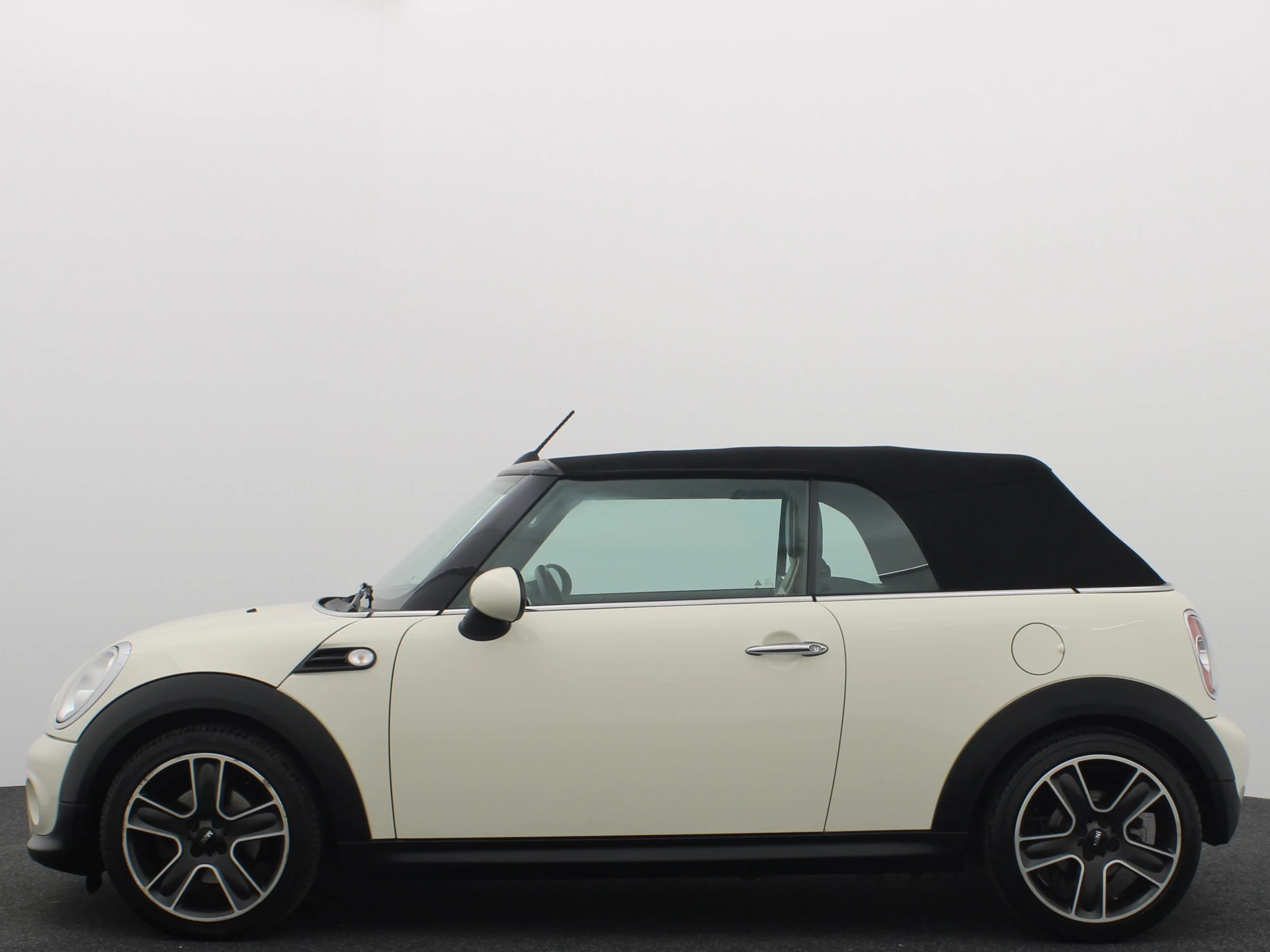 Hoofdafbeelding MINI Cooper Cabrio