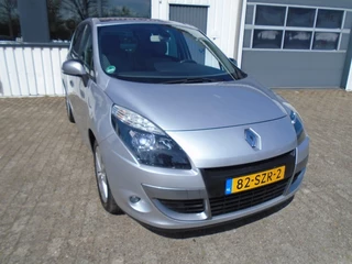 Renault Scénic 1.4 TCE PARISIENNE