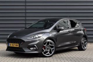 Ford Fiesta 1.5 ST-3 200pk | Recaro Seats | Camera | B&O Audio | Stuur + Stoelverwarming | CarPlay | Orig. NL |