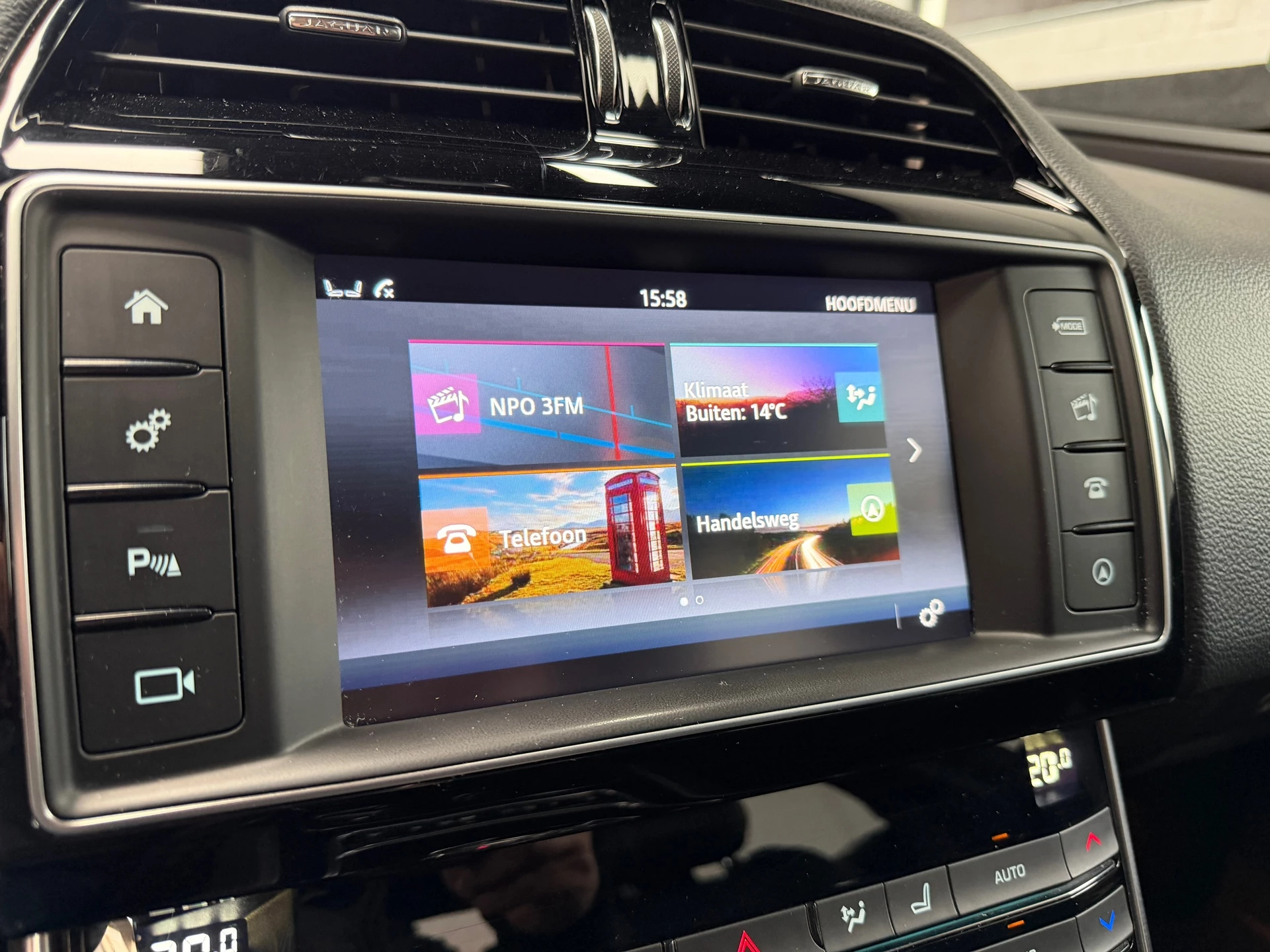 Hoofdafbeelding Jaguar XE