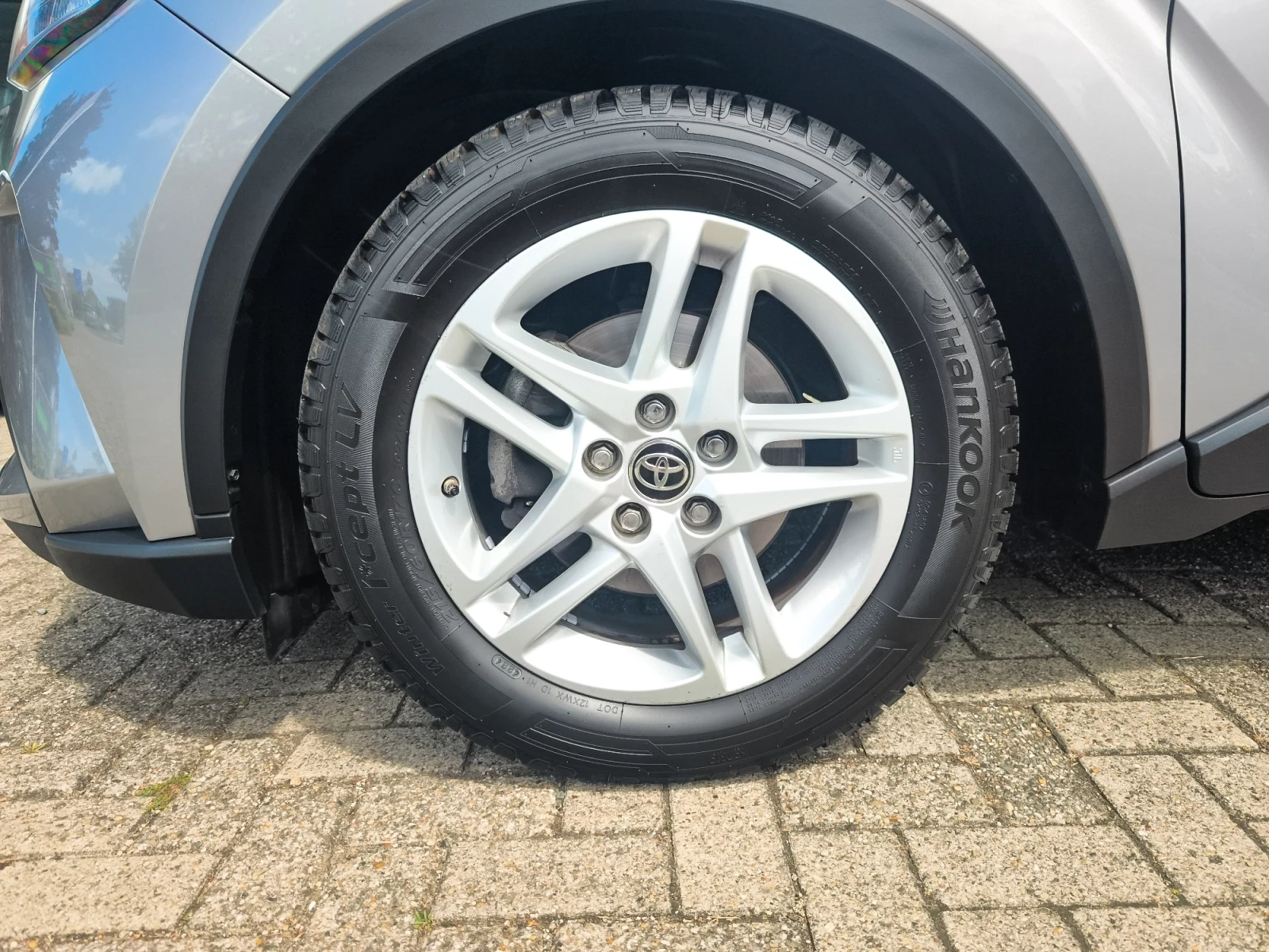 Hoofdafbeelding Toyota C-HR