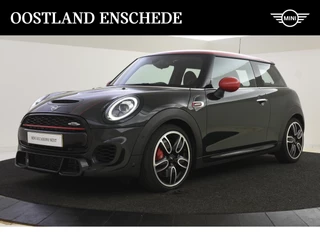 MINI 3-deurs Hatchback JCW Chili Automaat / Achteruitrijcamera / JCW Sportstoelen / Comfort Access / LED / JCW Pro uitlaat / Stoelverwarming