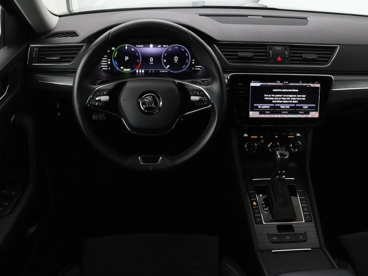 Hoofdafbeelding Škoda Superb