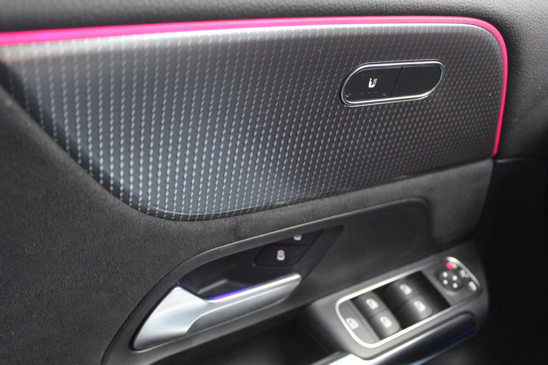 Hoofdafbeelding Mercedes-Benz EQA