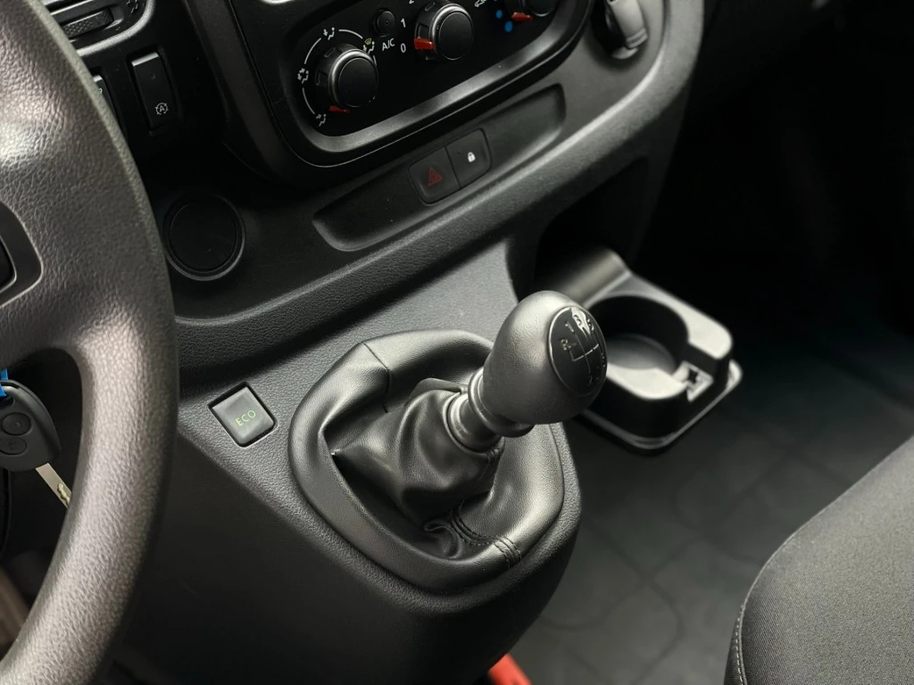 Hoofdafbeelding Nissan NV300