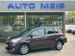 Hoofdafbeelding Toyota Verso-S Toyota Verso-S 1.3 VVT-I Aspiration Automaat Airco Camera Telefoon Trekhaak