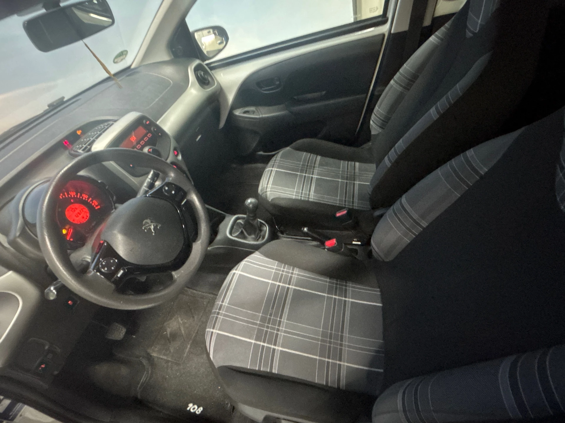 Hoofdafbeelding Peugeot 108