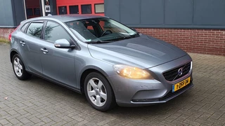 Volvo V40 D4