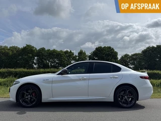 Hoofdafbeelding Alfa Romeo Giulia Alfa Romeo Giulia 2.0 T Veloce Q4 280pk, My21, Parelmoer!