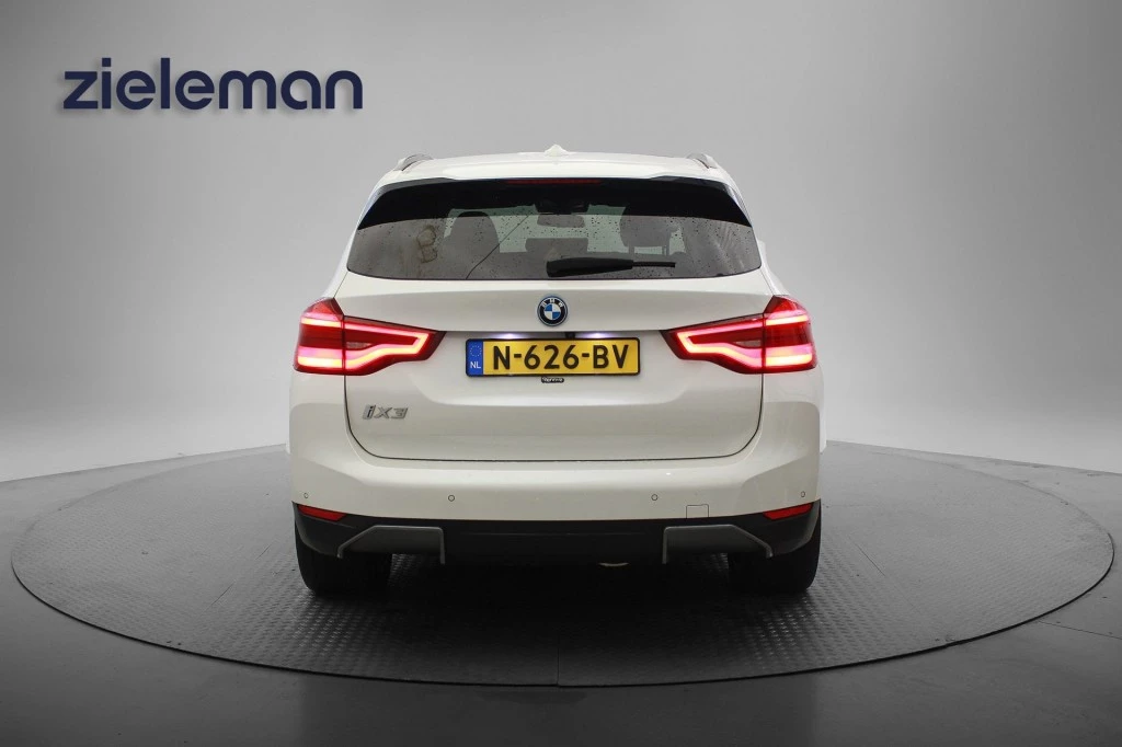 Hoofdafbeelding BMW iX3