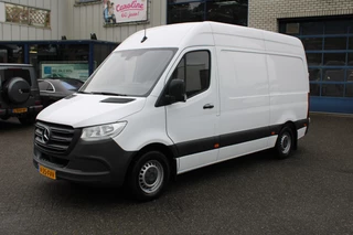 Hoofdafbeelding Mercedes-Benz Sprinter Mercedes-Benz Sprinter 316 CDI L2H2 MBUX met navigatie en camera, Geveerde stoel