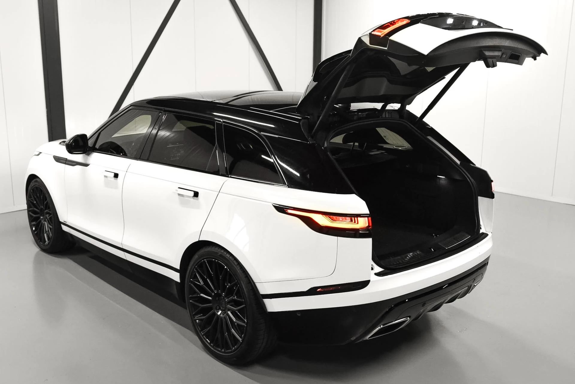 Hoofdafbeelding Land Rover Range Rover Velar
