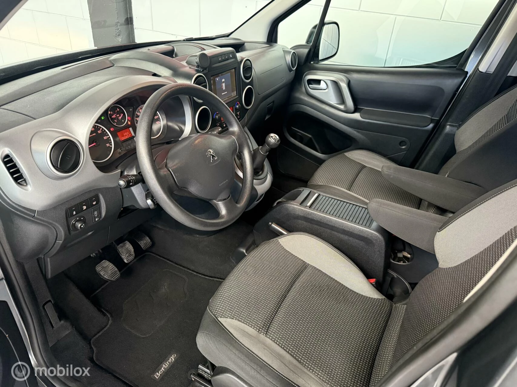 Hoofdafbeelding Peugeot Partner