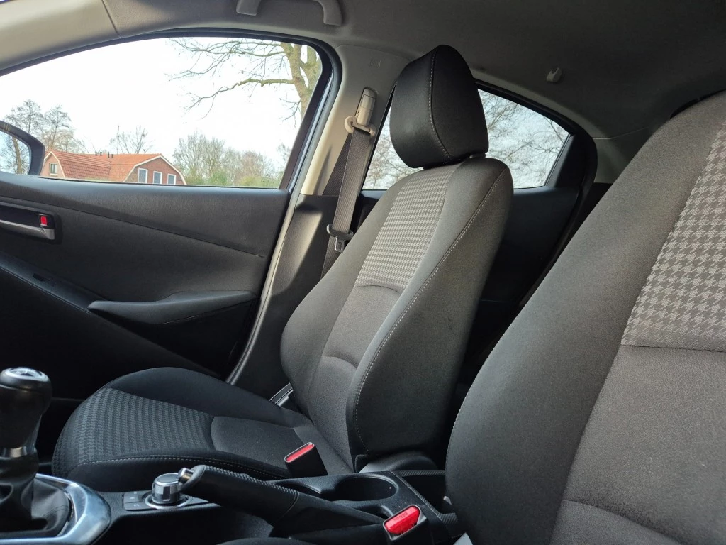 Hoofdafbeelding Mazda 2