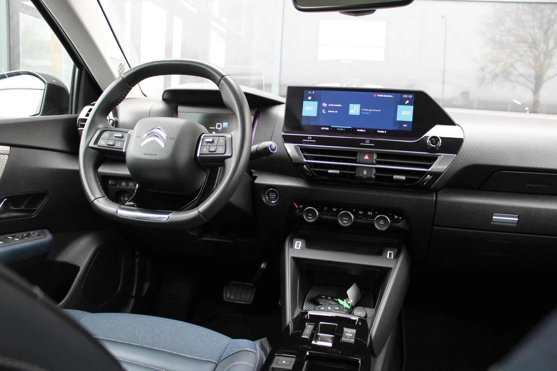 Hoofdafbeelding Citroën ë-C4