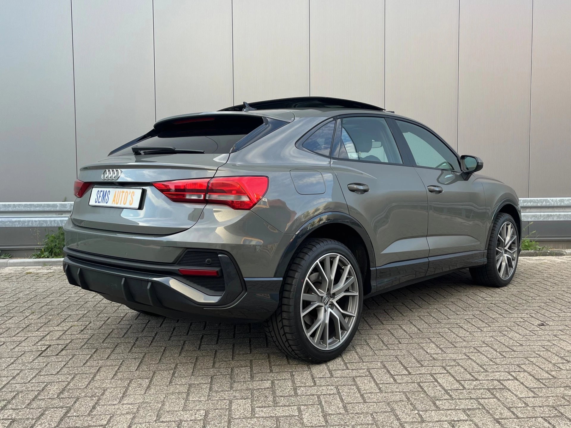 Hoofdafbeelding Audi Q3