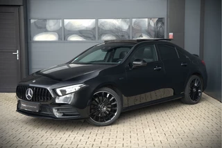 Mercedes-Benz A-Klasse 250 e Premium Plus | Panoramadak | Ambiance Verlichting | Stoelverwarming | Camera | Navigatie | Apple Carplay | Keyless | Cruise Control | DAB |