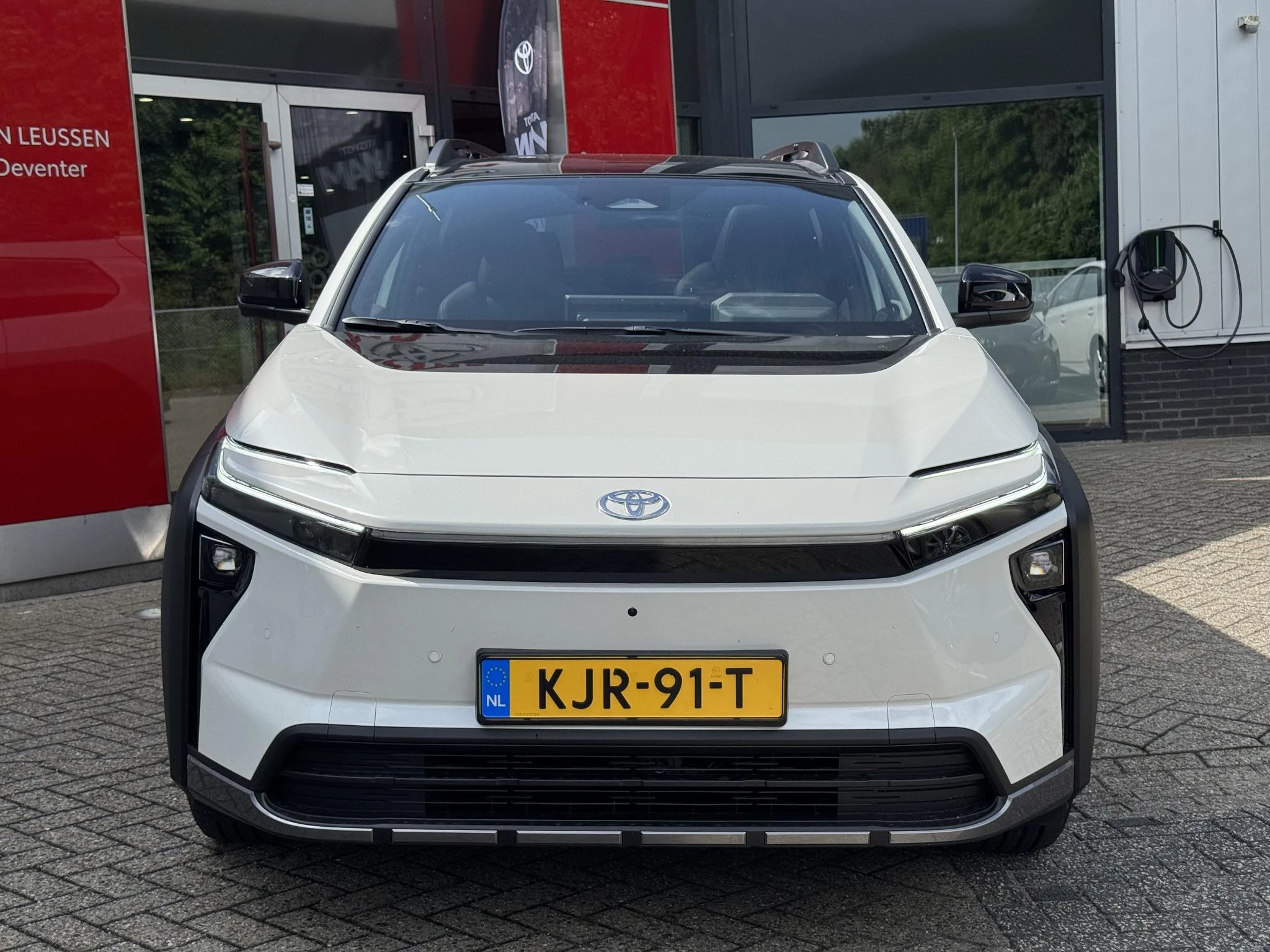 Hoofdafbeelding Toyota bZ4X
