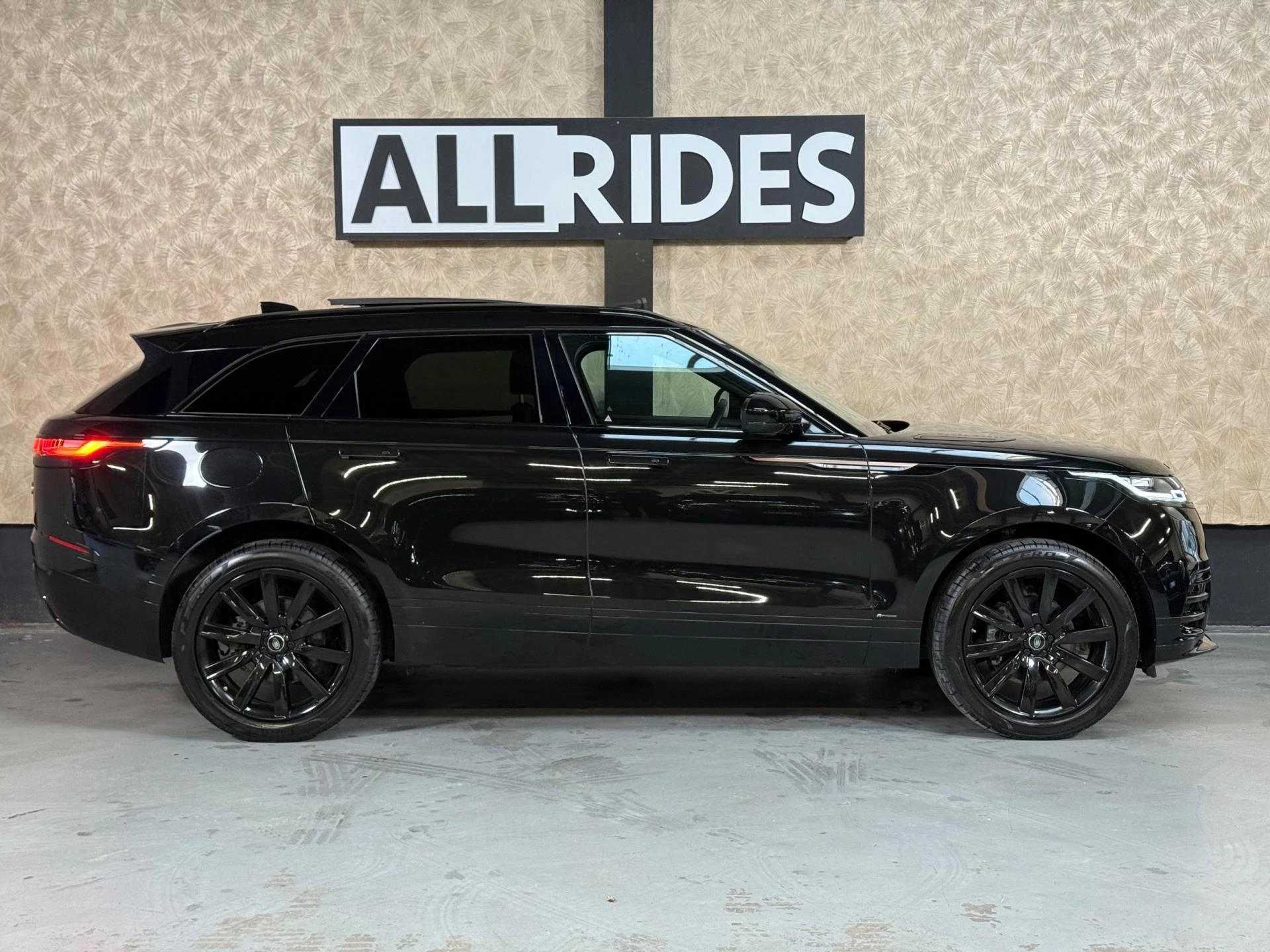 Hoofdafbeelding Land Rover Range Rover Velar