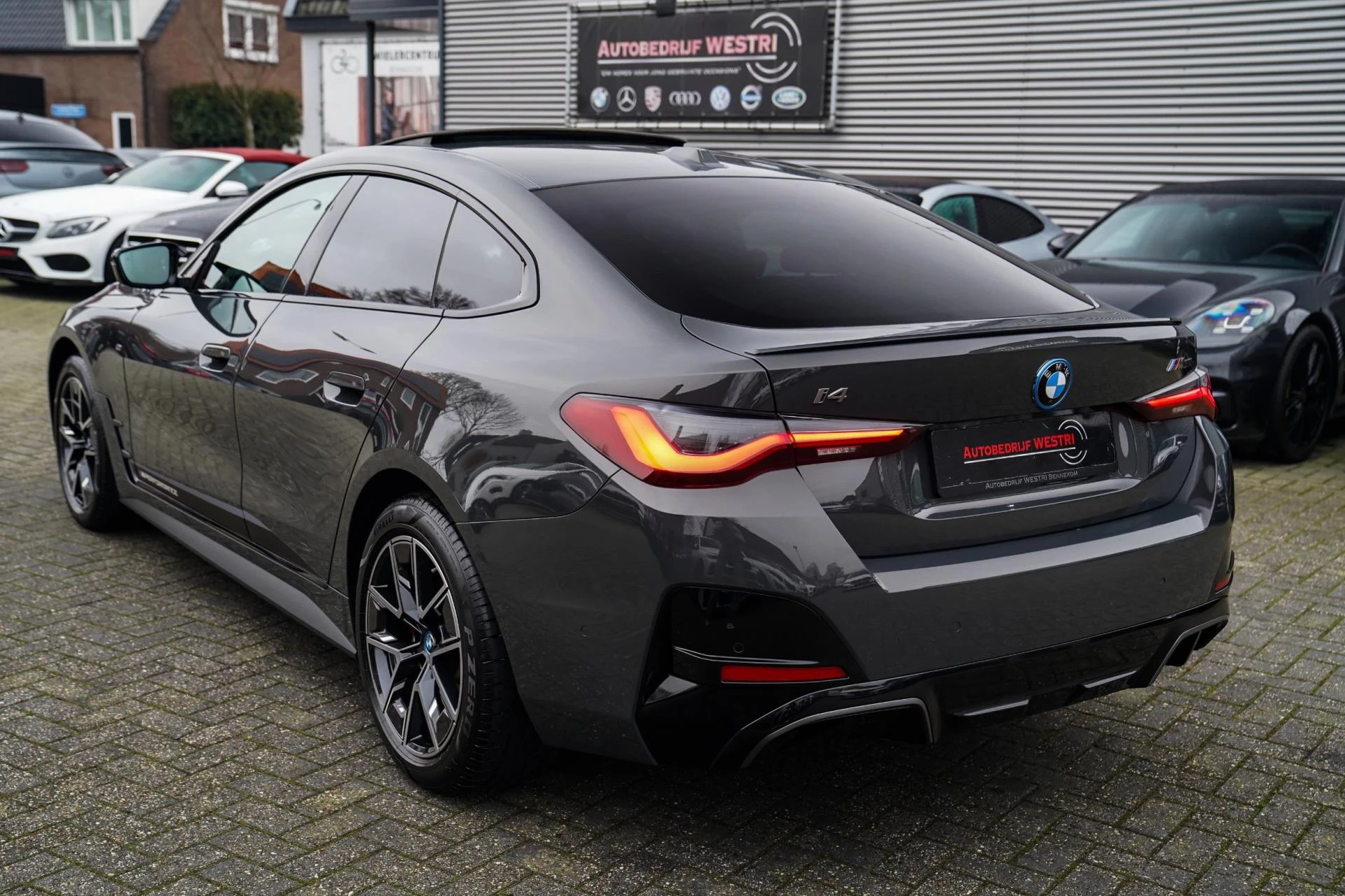 Hoofdafbeelding BMW i4
