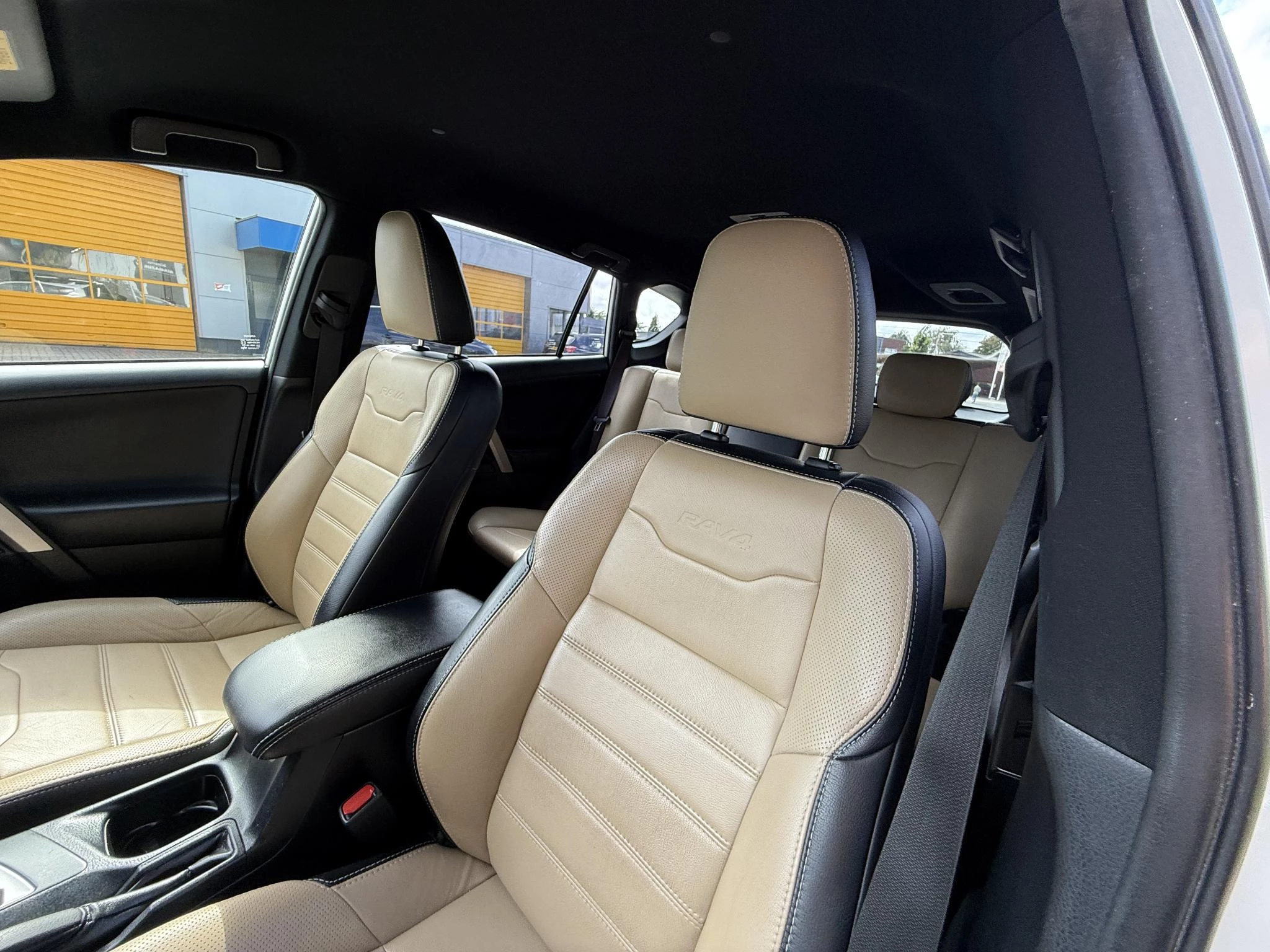Hoofdafbeelding Toyota RAV4