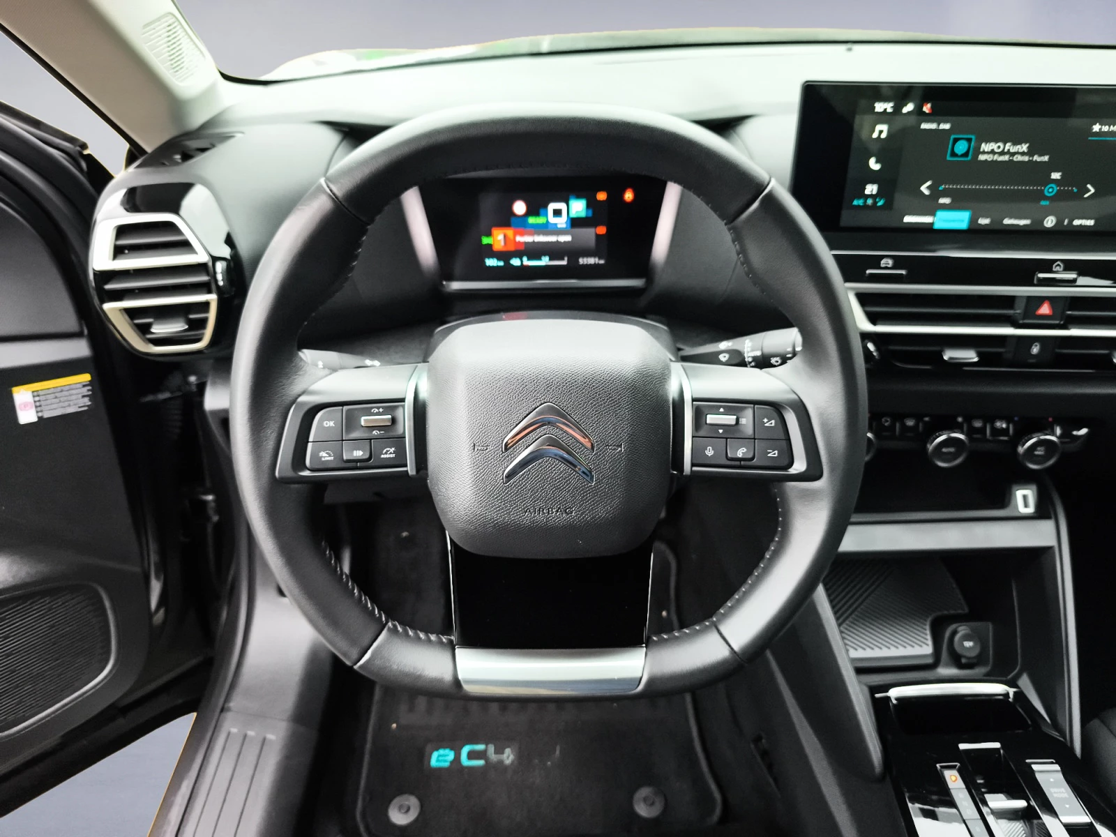 Hoofdafbeelding Citroën ë-C4 X