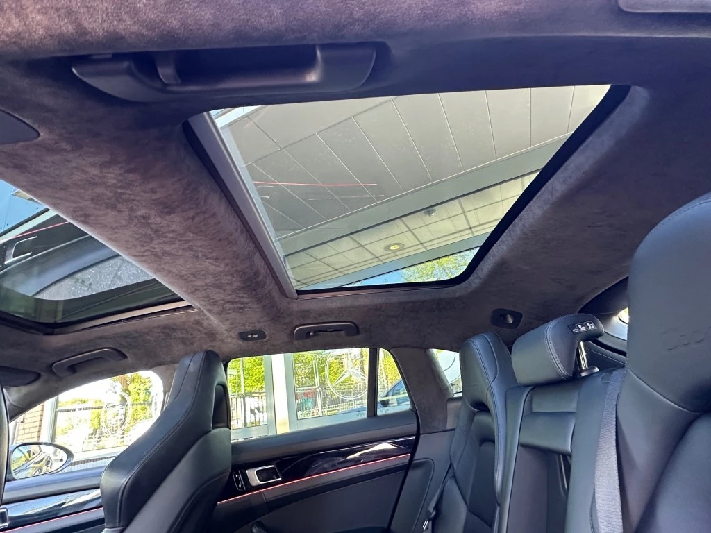 Hoofdafbeelding Porsche Panamera