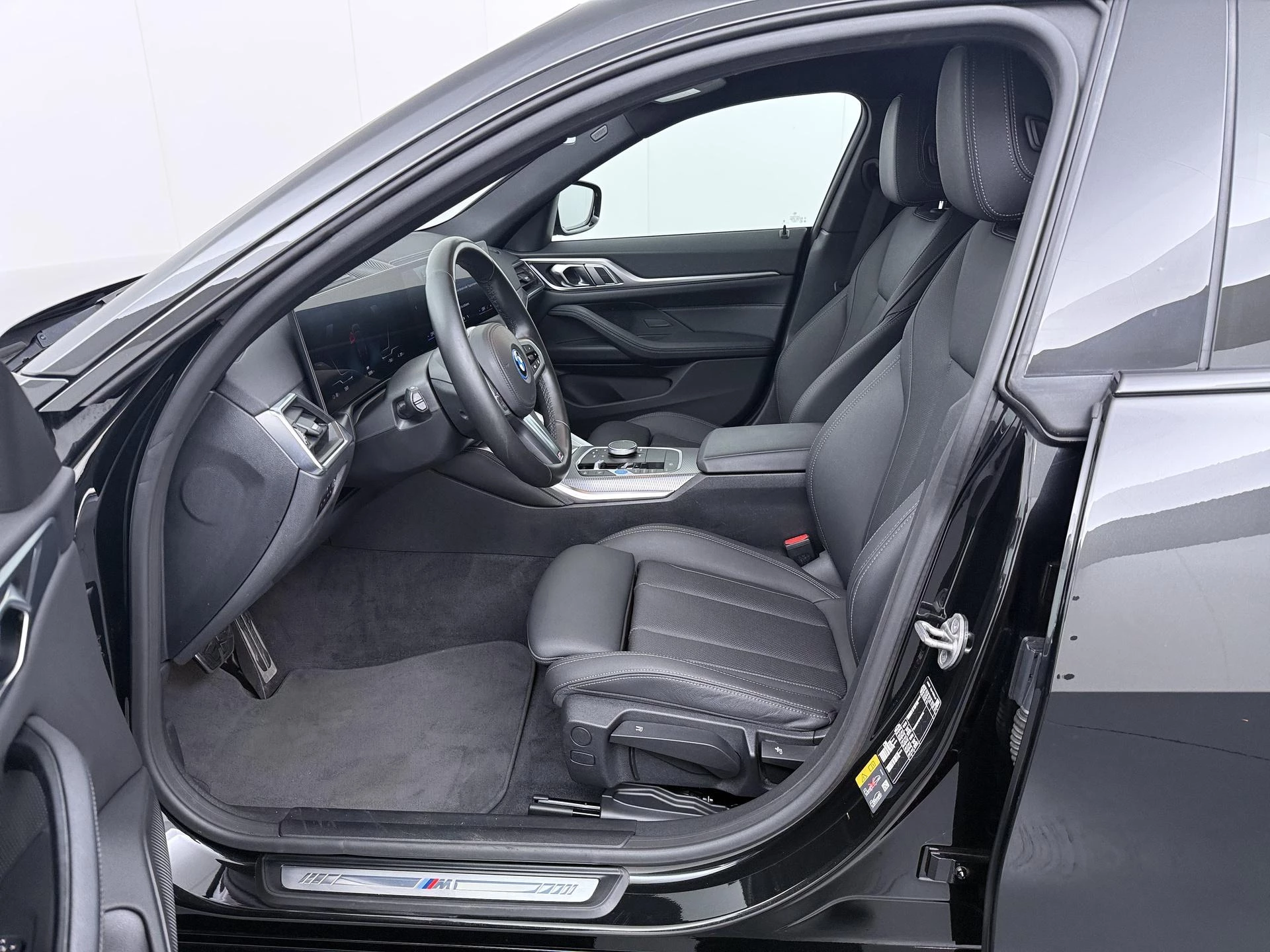 Hoofdafbeelding BMW i4