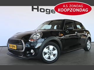 Hoofdafbeelding MINI 5-deurs MINI 5-deurs Mini 1.5 Business Nap Airco Cruise control Navigatie Lichtmetaal Inruil mogelijk