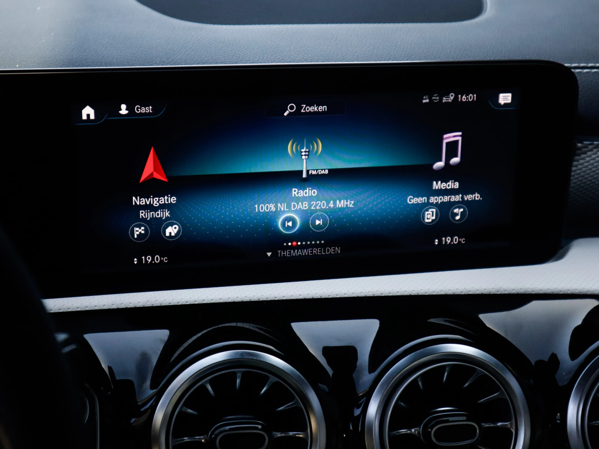 Hoofdafbeelding Mercedes-Benz CLA