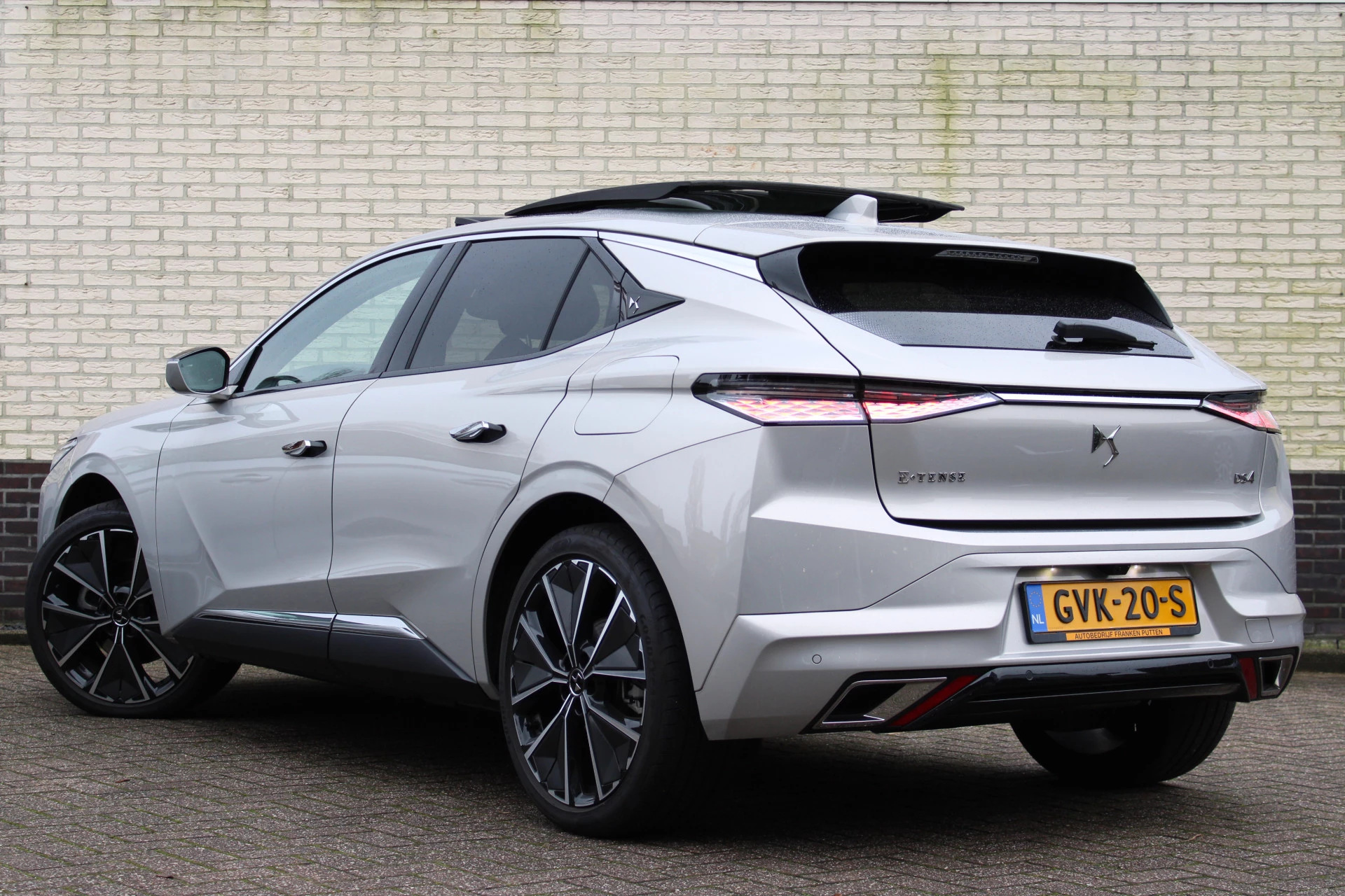 Hoofdafbeelding DS DS 4