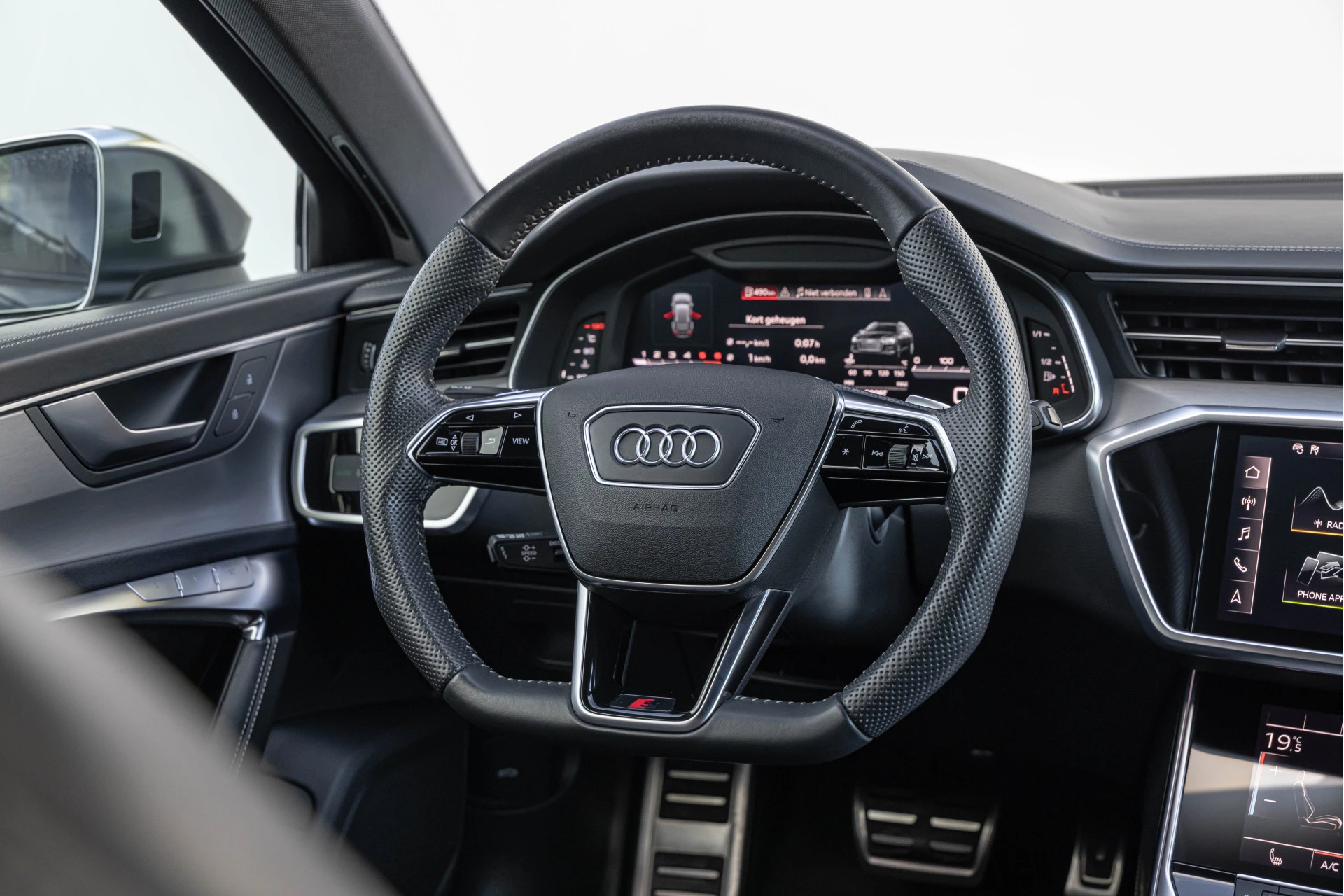 Hoofdafbeelding Audi S6