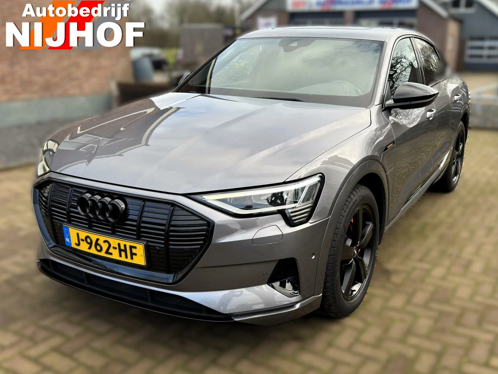 Hoofdafbeelding Audi e-tron