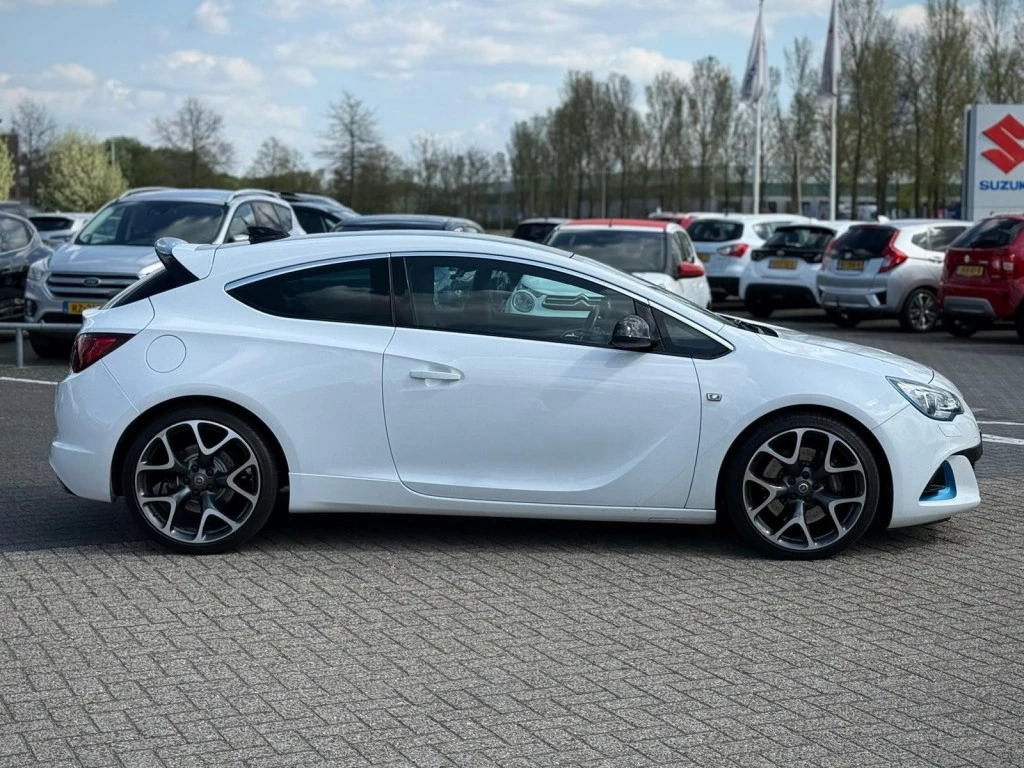 Hoofdafbeelding Opel Astra