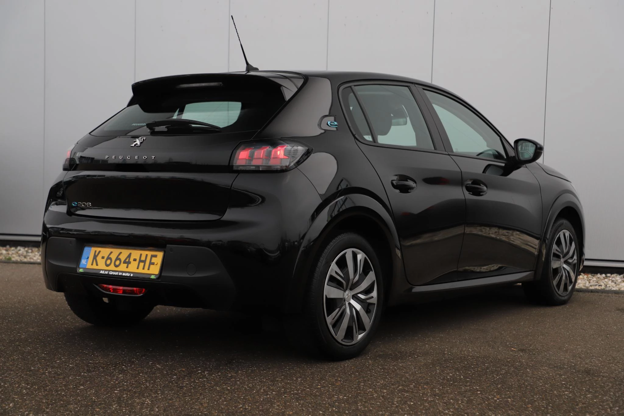 Hoofdafbeelding Peugeot e-208