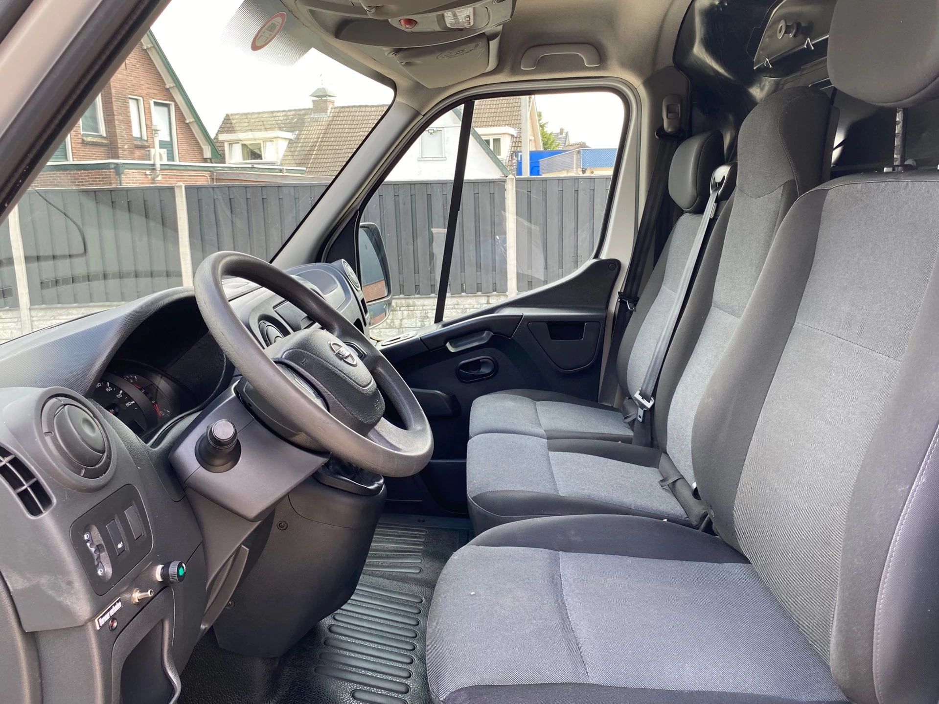 Hoofdafbeelding Nissan NV400