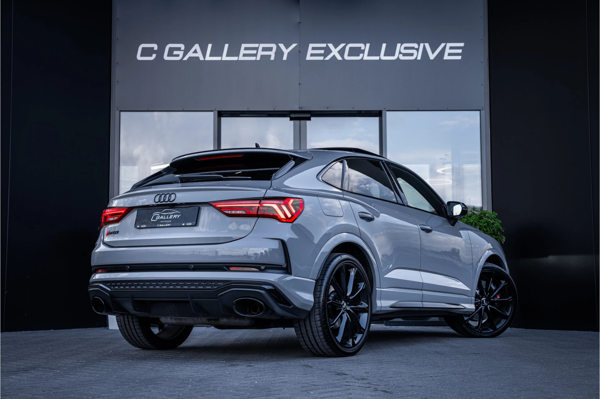 Hoofdafbeelding Audi RSQ3