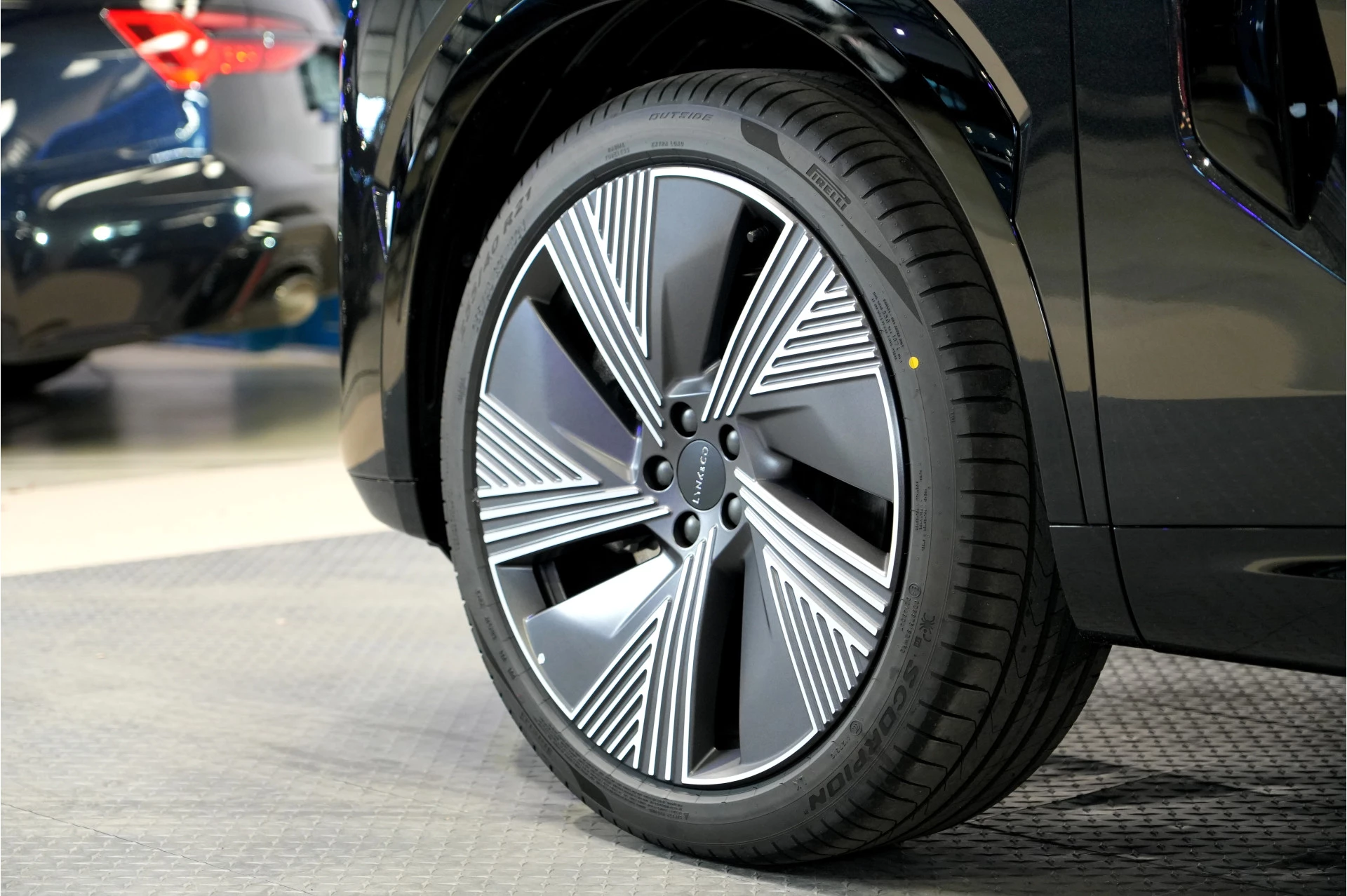 Hoofdafbeelding Lynk & Co 08