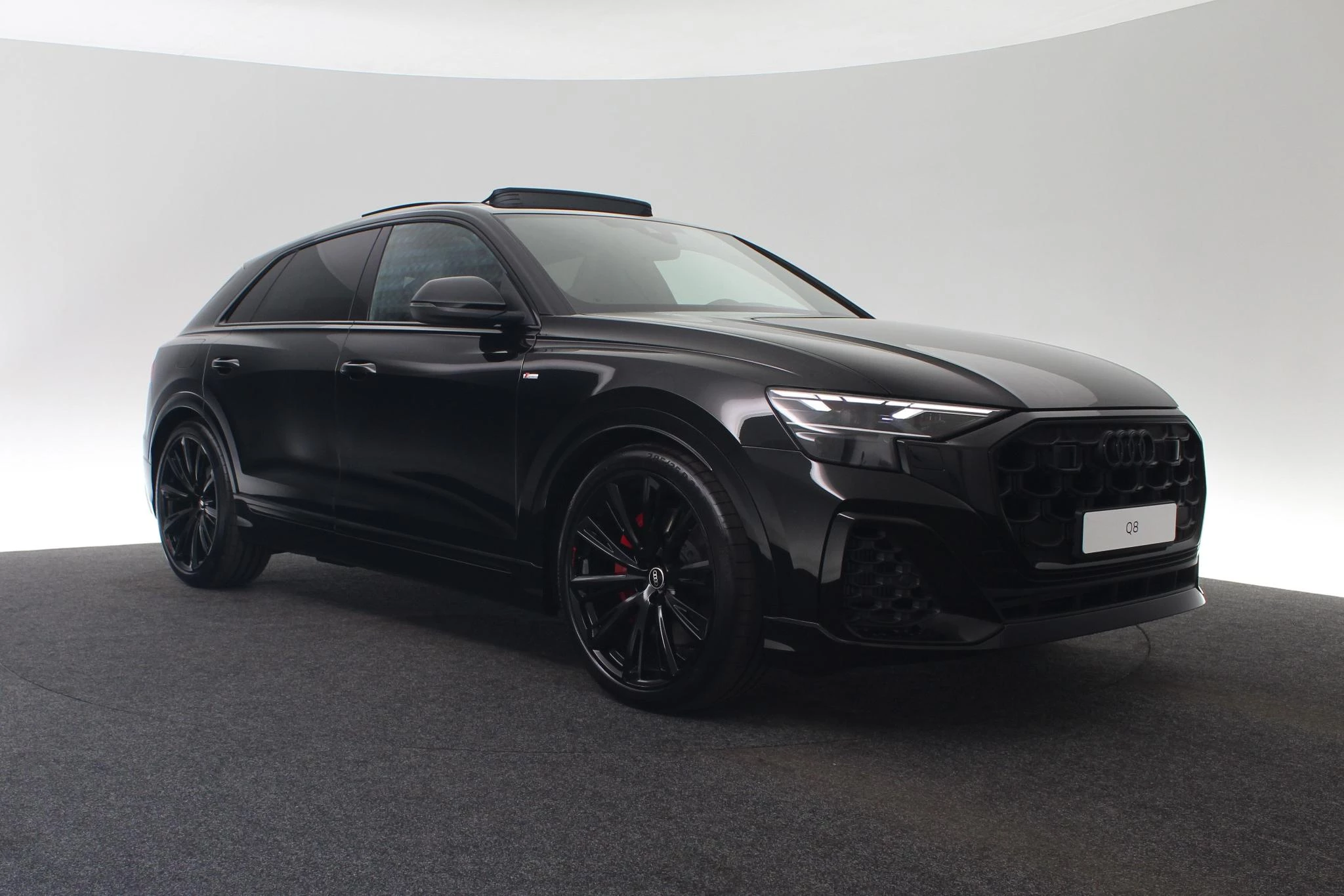 Hoofdafbeelding Audi Q8