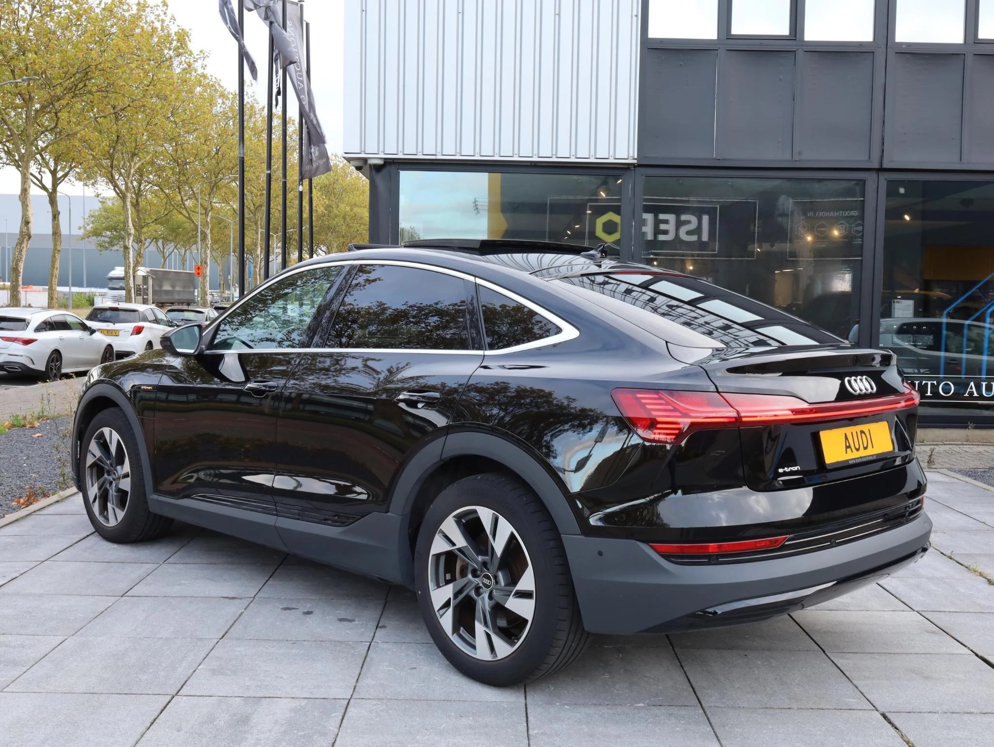 Hoofdafbeelding Audi e-tron